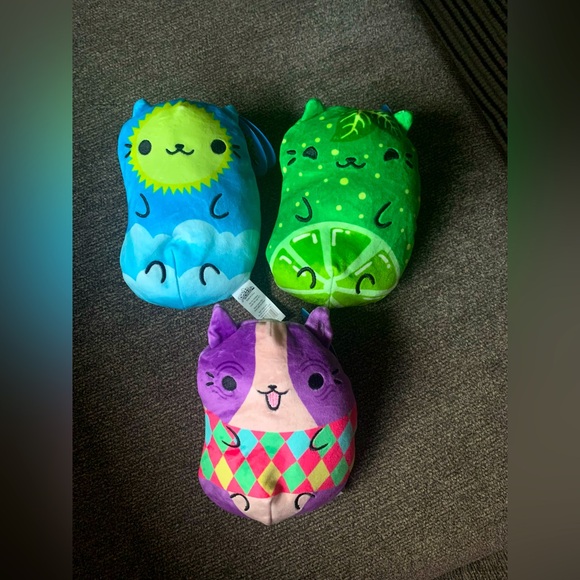 Cats vs Pickles CHONKS - Set of 3 cats - Picture 1 of 4